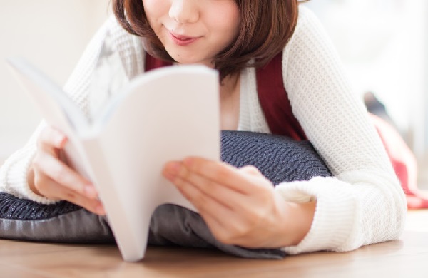 コミックを紙で読むか？　電子版で読むか？