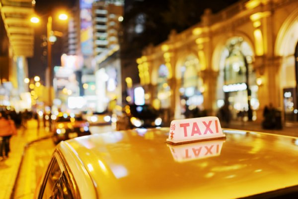 規制が多いはずの中国でタクシーサービスが急成長している理由は？（写真：アフロ）
