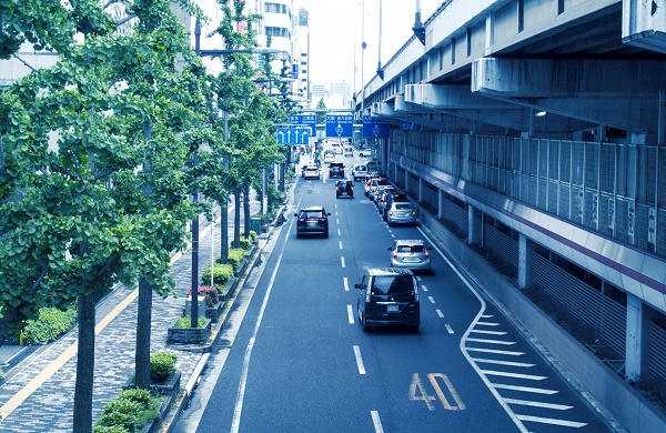 大通り沿いの騒音はある程度想像できることだが……