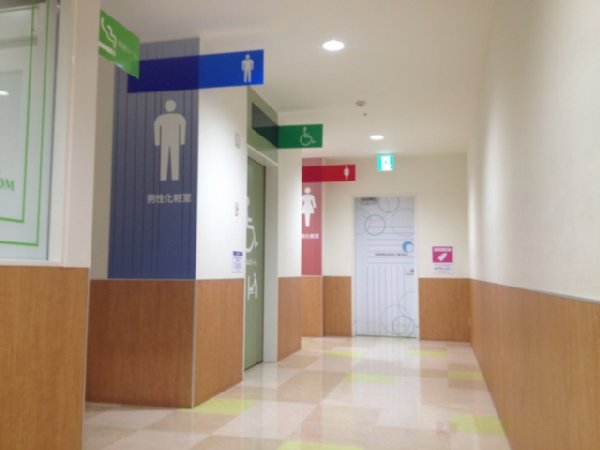 街中で使い勝手のいいトイレはどこにある？（写真はイメージ）