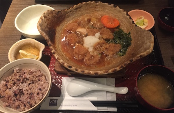 大戸屋の人気メニュー「チキンかあさん煮定食」