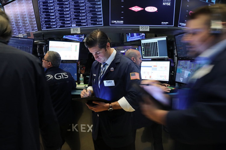世界経済はリーマン級の危機に陥っている（ニューヨーク証券取引所。写真：Getty Images）
