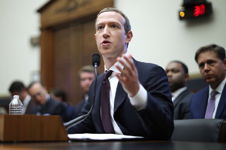 米下院金融サービス委員会の公聴会に出席したフェイスブックのマーク・ザッカーバーグCEO（Getty Images）