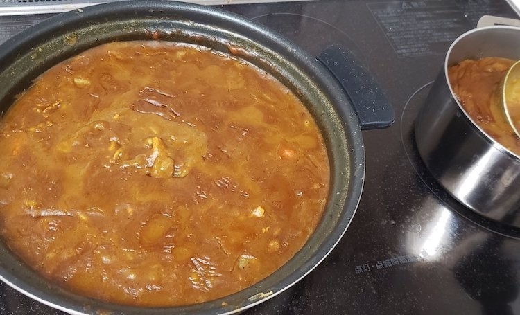 作りだめしたカレー、約10人前