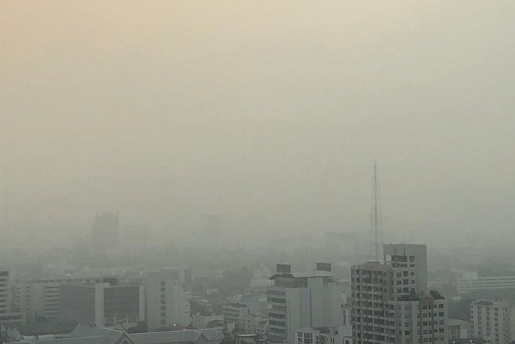 大気汚染が深刻なタイ・バンコクの空