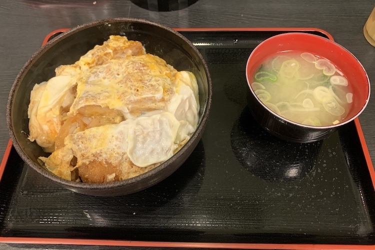 ゆで太郎（信越食品）の「かつ丼」