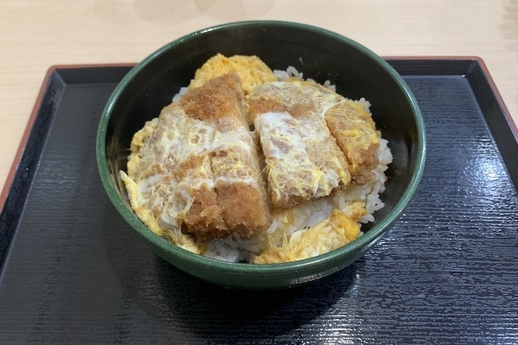 ゆで太郎（ゆで太郎システム）の「ジャンボかつ丼」