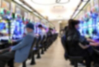 パチンコ業界初の“族議員”誕生で何が変わるか？　議論の進行が予想される「風営法における位置づけ」「外国人留学生の雇用」「IRとの差別化」の課題