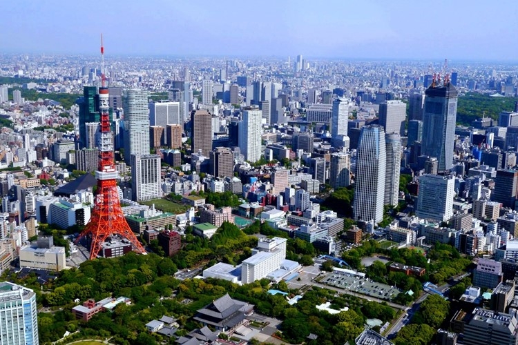 日本の人口が減り続ける一方で、東京への一極集中は加速