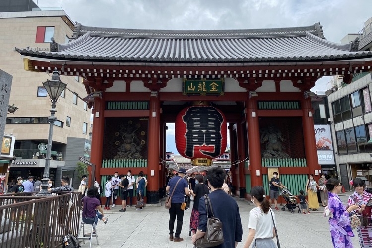 浅草寺の収入も影響を受けている