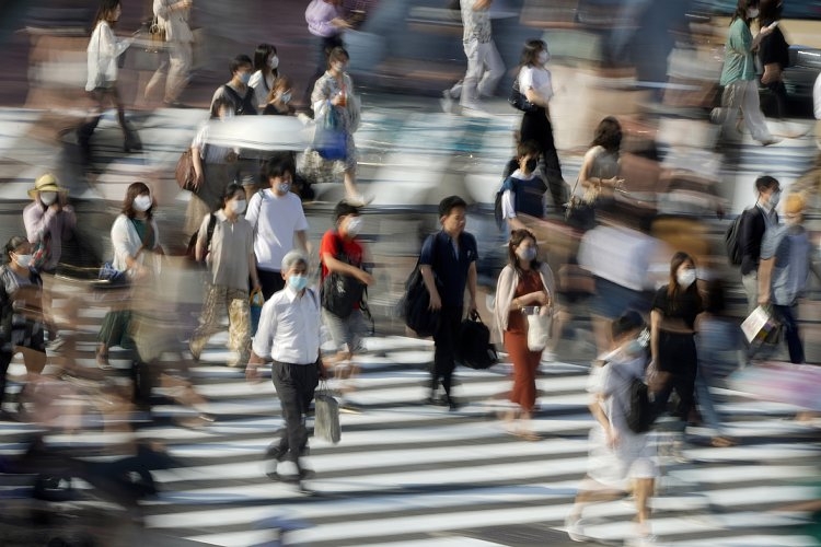 4～6月期の日本の実質GDP成長率は前年同期比で7.8％減、年率換算では27.8％減となった（EPA=時事）