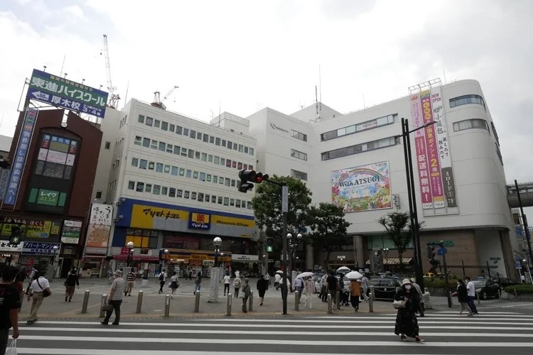 駅直結のショッピングセンターもある（本厚木）