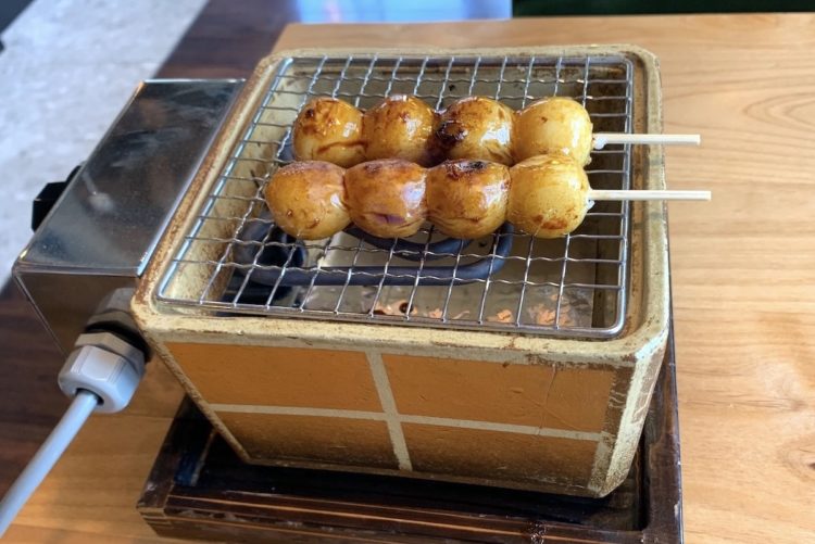 テーブルで焼く「おだんご」