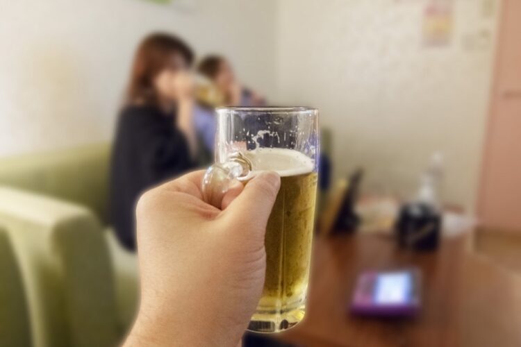 なぜいま「カラオケ飲み会」をするのか？（イメージ）