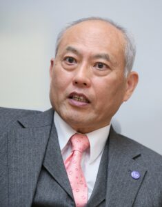 舛添要一氏は「レジ袋有料化」の効果を疑問視（時事通信フォト）