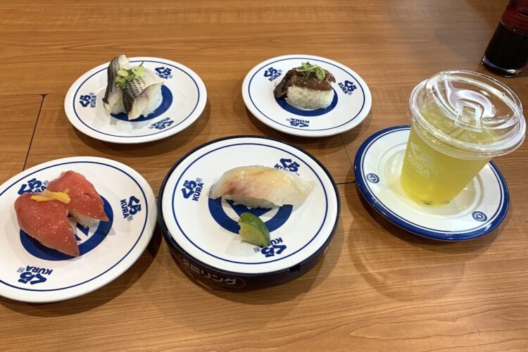 「スマートくら寿司」で1皿110円（税別）の寿司を堪能