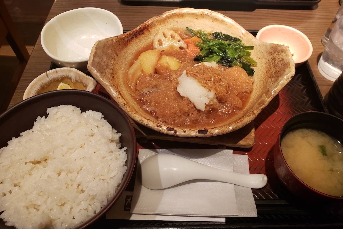 大戸屋の定番『チキンかあさん煮定食』