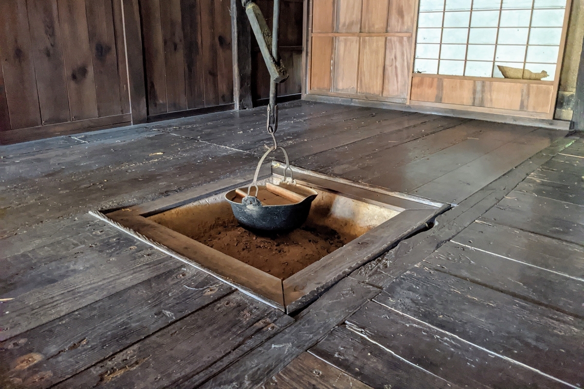 古民家50年経過した掘りごたつ 古民家50年経過した掘りごたつ