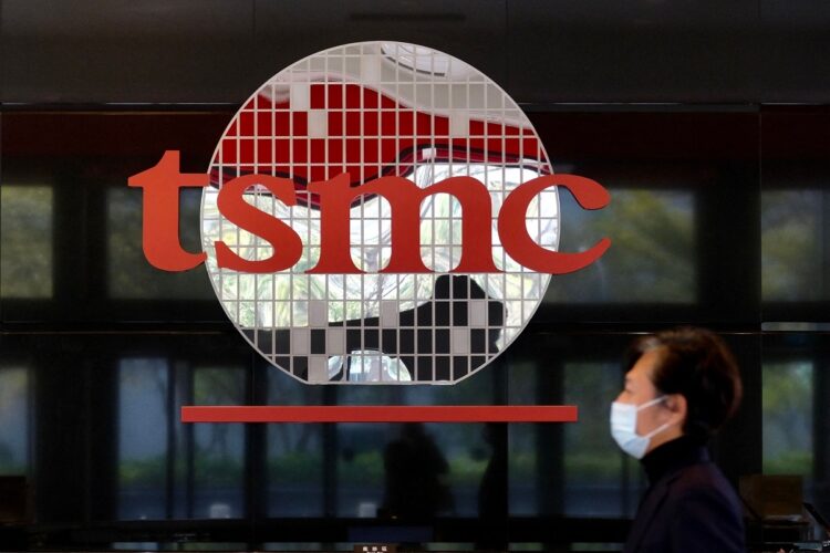 半導体争奪戦の行方は台湾企業・TSMCがカギを握っている（写真／時事通信フォト）