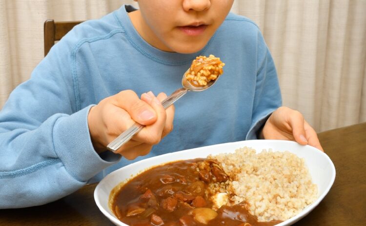 「完食教育」に苦しめられている子供もいる（イメージ）