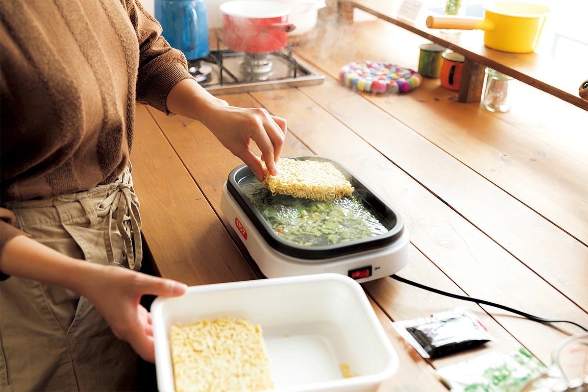 販売好調な「一芸家電」 ペヤング専用ホットプレートは4か月で2万台超