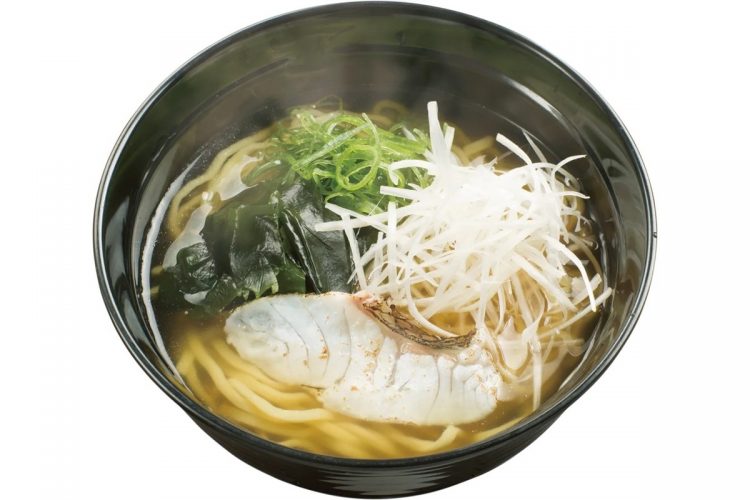 焼いた鯛のアラでだしをとった「鯛だし塩ラーメン」