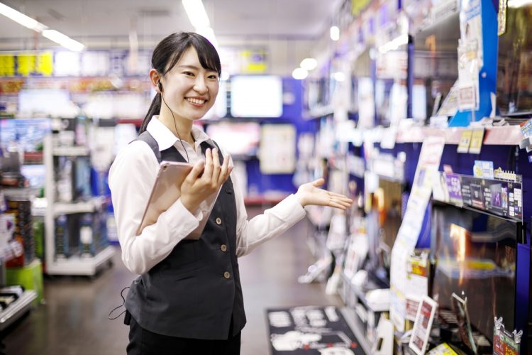 利用者目線に立った販売が強みという（現在はマスク着用で接客）