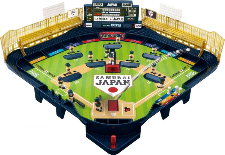 テレビゲームでは味わえない感覚／写真は「野球盤3Dエーススタンダード 侍ジャパン野球日本代表Ver.」（C）エポック社