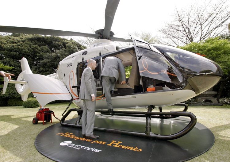 とある富裕層はエルメスのプライベートヘリを購入したい、とも（写真／AFP＝時事）