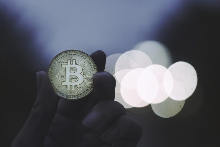 再び1ビットコイン=500万円割れ