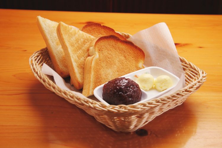 名古屋めしの象徴「小倉トースト」