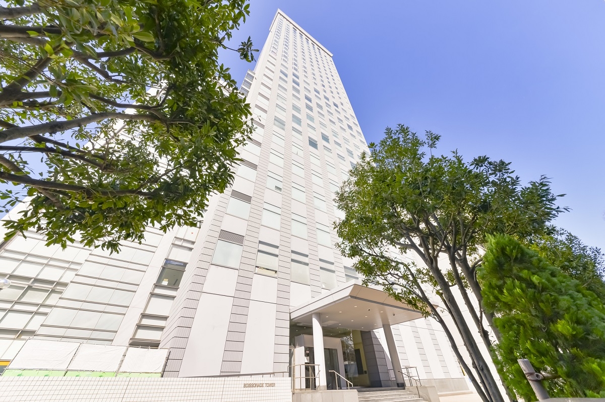 法政大学市ケ谷キャンパスのシンボル、地上27階・地下4階建てのボアソナード・タワー