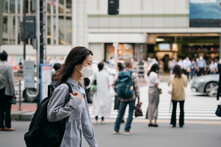 今年はカジュアルな服装で通勤する風景も当たり前に（Getty Images）