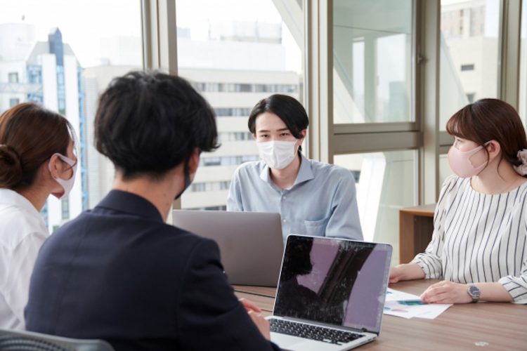 マスクの装着が常態化したことで需要が増加した食べ物は？（写真はイメージ）