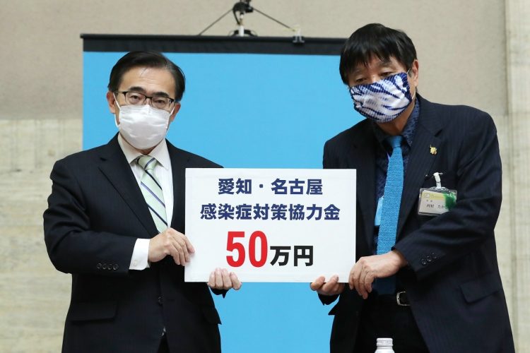 休業要請に応じた飲食店には、政府や自治体から協力金が支払われたが…（愛知県の大村秀章知事と名古屋市の河村たかし市長。時事通信フォト）