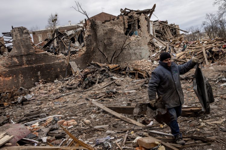 ロシアによる激しい攻撃を受けたウクライナ東部ハリコフの様子（写真／Getty Images）