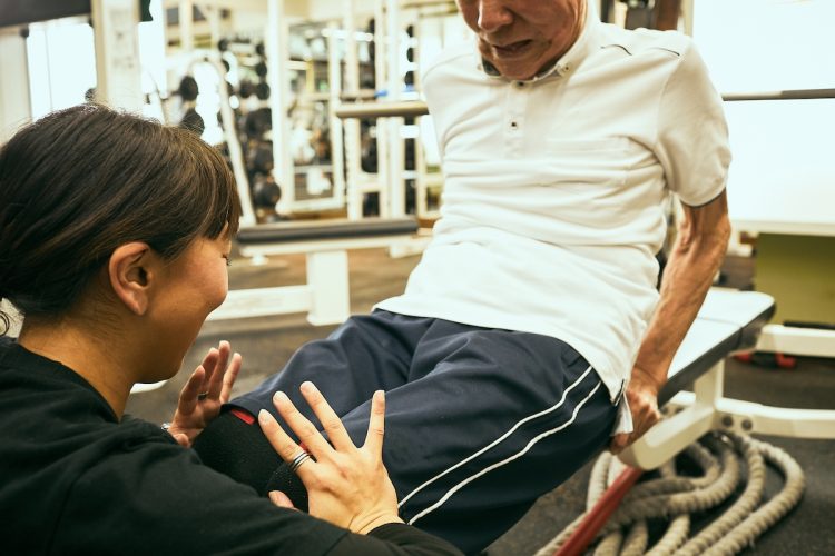 高齢者会員であるがゆえに生じるトラブルも（イメージ。Getty Images）