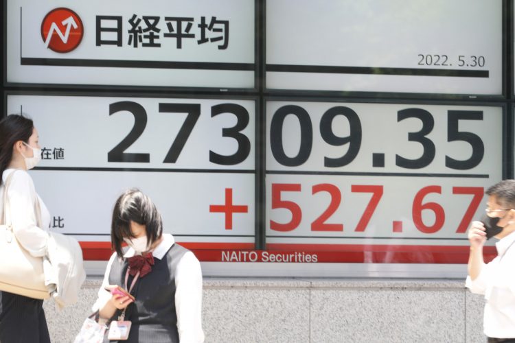 日本株を見直す動きは本物か（5月30日。写真／時事通信フォト）