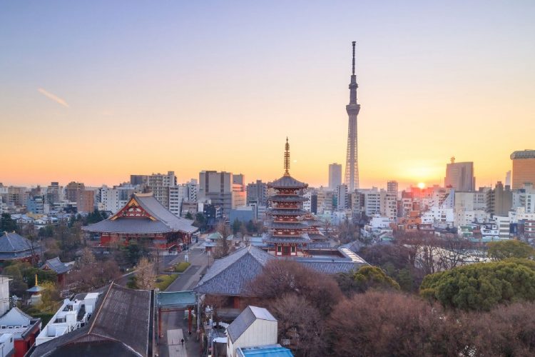 再開された「都民割」を利用するポイントは？（東京・浅草。写真：イメージマート）