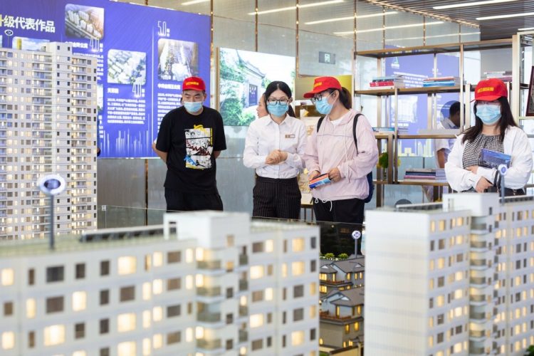 中国で住宅ローン支払い拒否が多発している背景とは（CFoto/時事通信フォト）