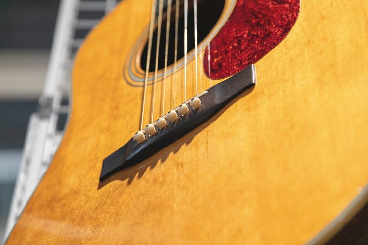 ギターはネックやブリッジなどパーツの状態次第で買取価格が変動