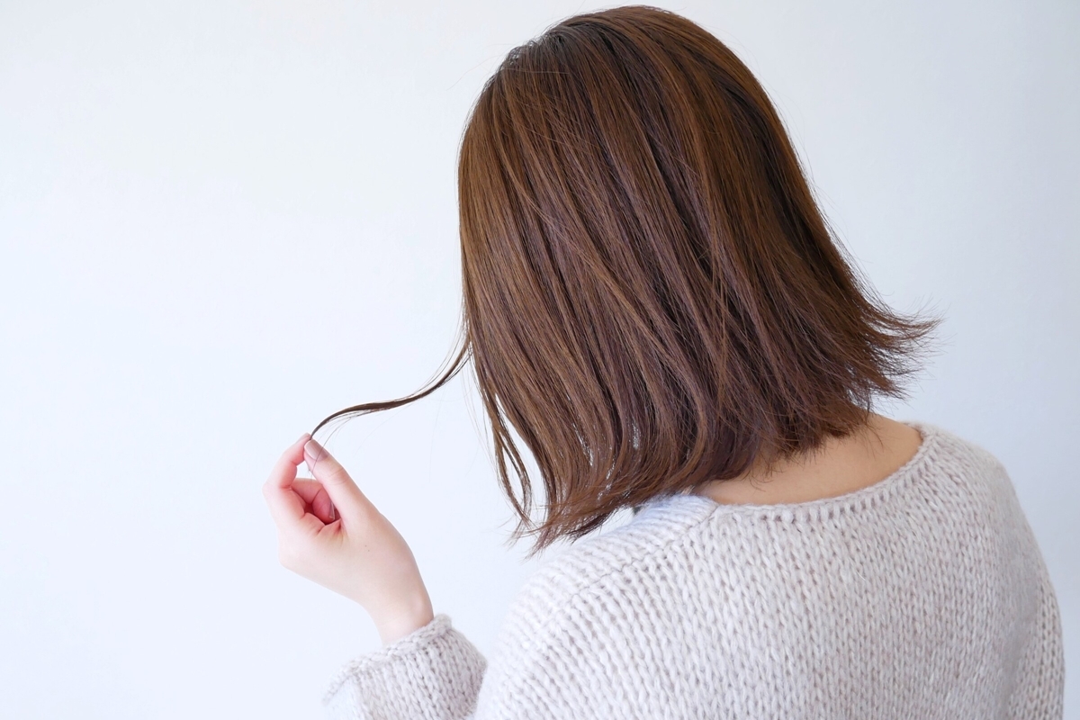 40代後半に自覚する「女性の薄毛・抜け毛」の実態調査 その原因と対策を医師が解説 | マネーポストWEB