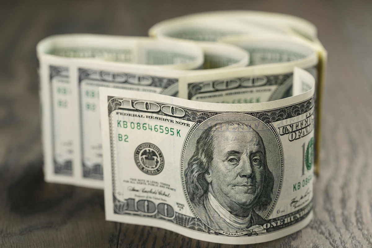 資産が「円」だけだと不安？ 金利上昇とともに預入額も急増中の「ドル預金」の基礎知識 | マネーポストWEB
