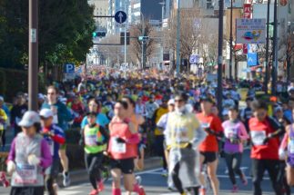 市民ランナーの「マラソン大会離れ」　定員割れ続出の背景に参加費大幅値上げ