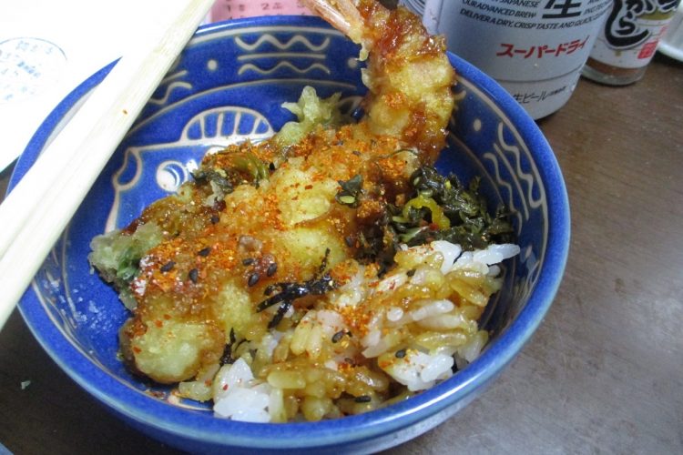 天丼も、ちびちび食べれば立派な“つまみ”になる