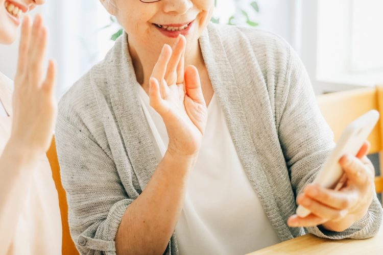 外出自粛期間はビデオ通話が好適だった（イメージ）