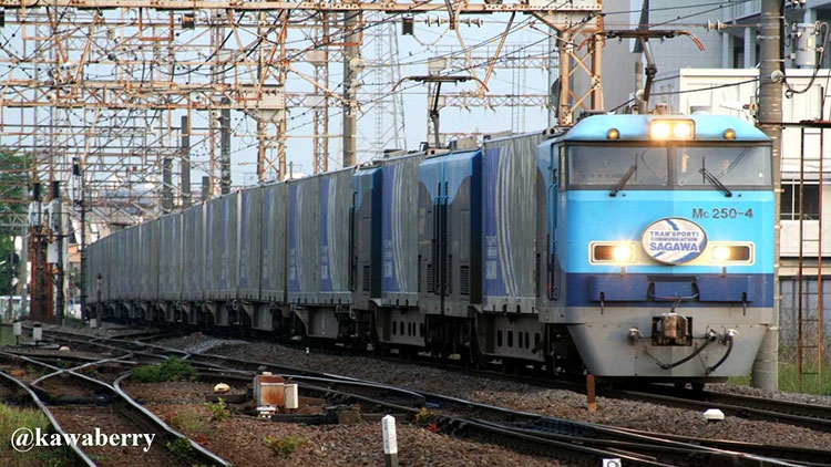 東京・大阪間を結ぶ貨物列車で使われている貨物電車