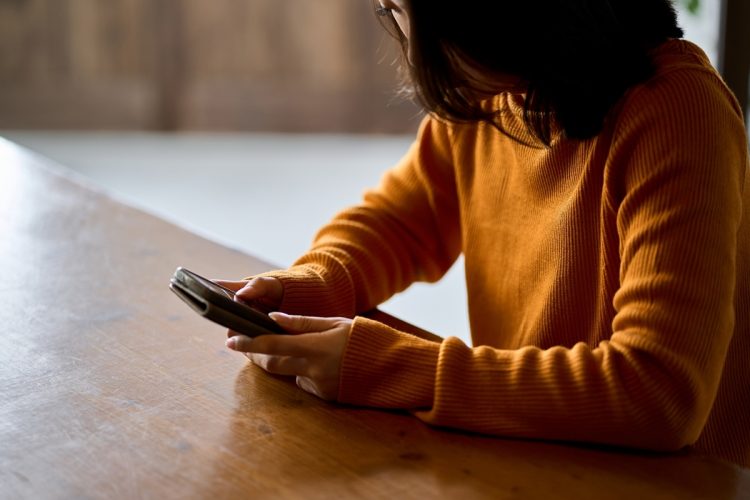 新興宗教が主婦の弱みを突く手口とは（写真：イメージマート）