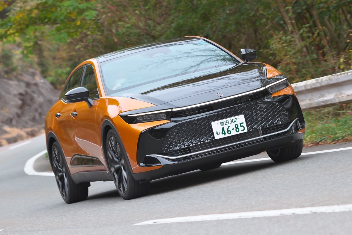 新型クラウン・クロスオーバーRS 「見た目はそれほど変わらないが 