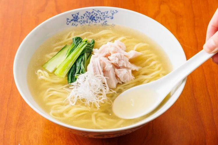 袋麺「しお」部門で1位に輝いた『中華三昧 中國料理北京 北京風香塩』の魅力とは（撮影／深澤慎平）